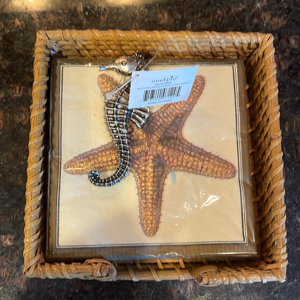 Napkin holder